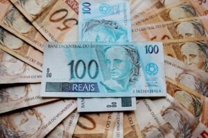 Leia mais sobre o artigo Como Organizar sua Vida Financeira com a Estratégia 50/30/20