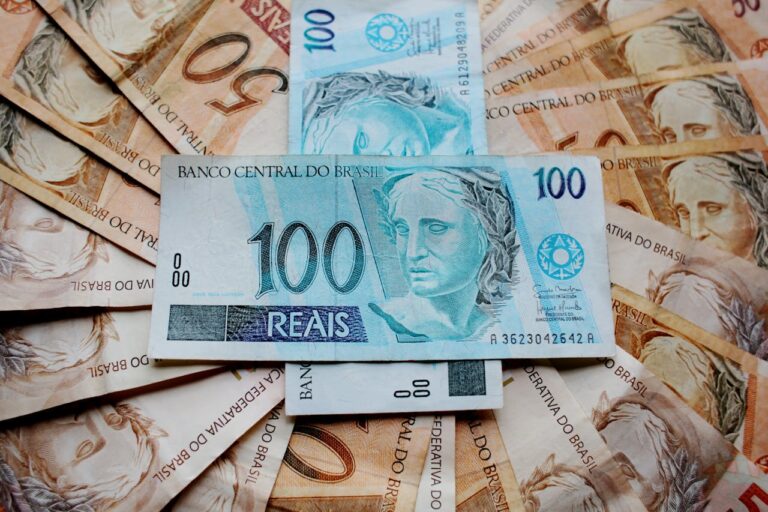 Leia mais sobre o artigo Como Organizar sua Vida Financeira com a Estratégia 50/30/20