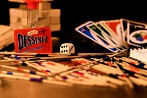 Leia mais sobre o artigo A Arte do Entretenimento: Jogos de Cartas Clássicos e Modernos