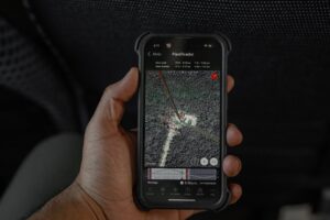 Leia mais sobre o artigo Geocaching App: O Que É? Como Funciona? Guia Completo